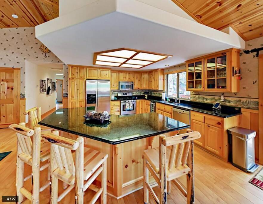 Teakwood - 3-Br Spa, Fire Pit, Quiet, Ac, Centrally Located Villa Big Bear Lake Eksteriør bilde