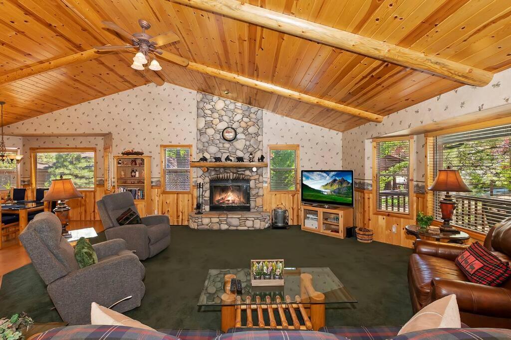 Teakwood - 3-Br Spa, Fire Pit, Quiet, Ac, Centrally Located Villa Big Bear Lake Eksteriør bilde